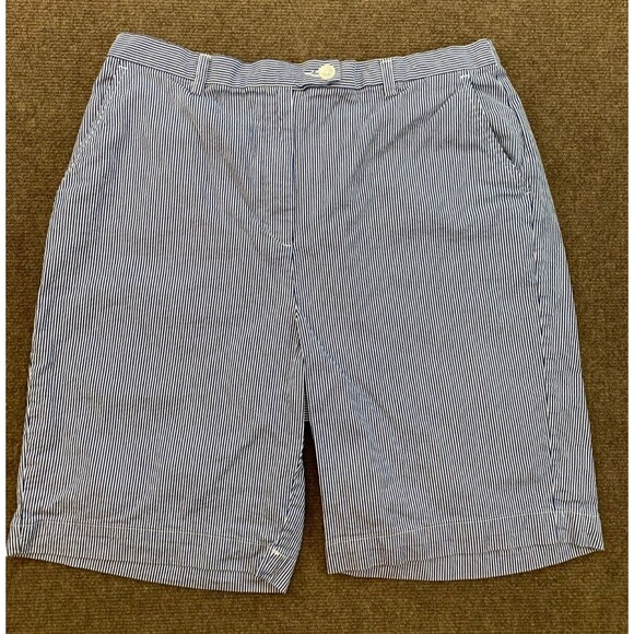 Lands End Seersucker Shorts‎ Womens 16 High Rise Flat Front Stretch Waist Chino - Picture 1 of 9